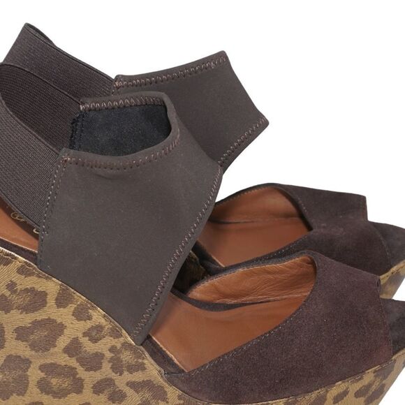 Donald J. Pliner LEEE Leopard Wedge Sandals, Size 6 - Picture 7 of 8
